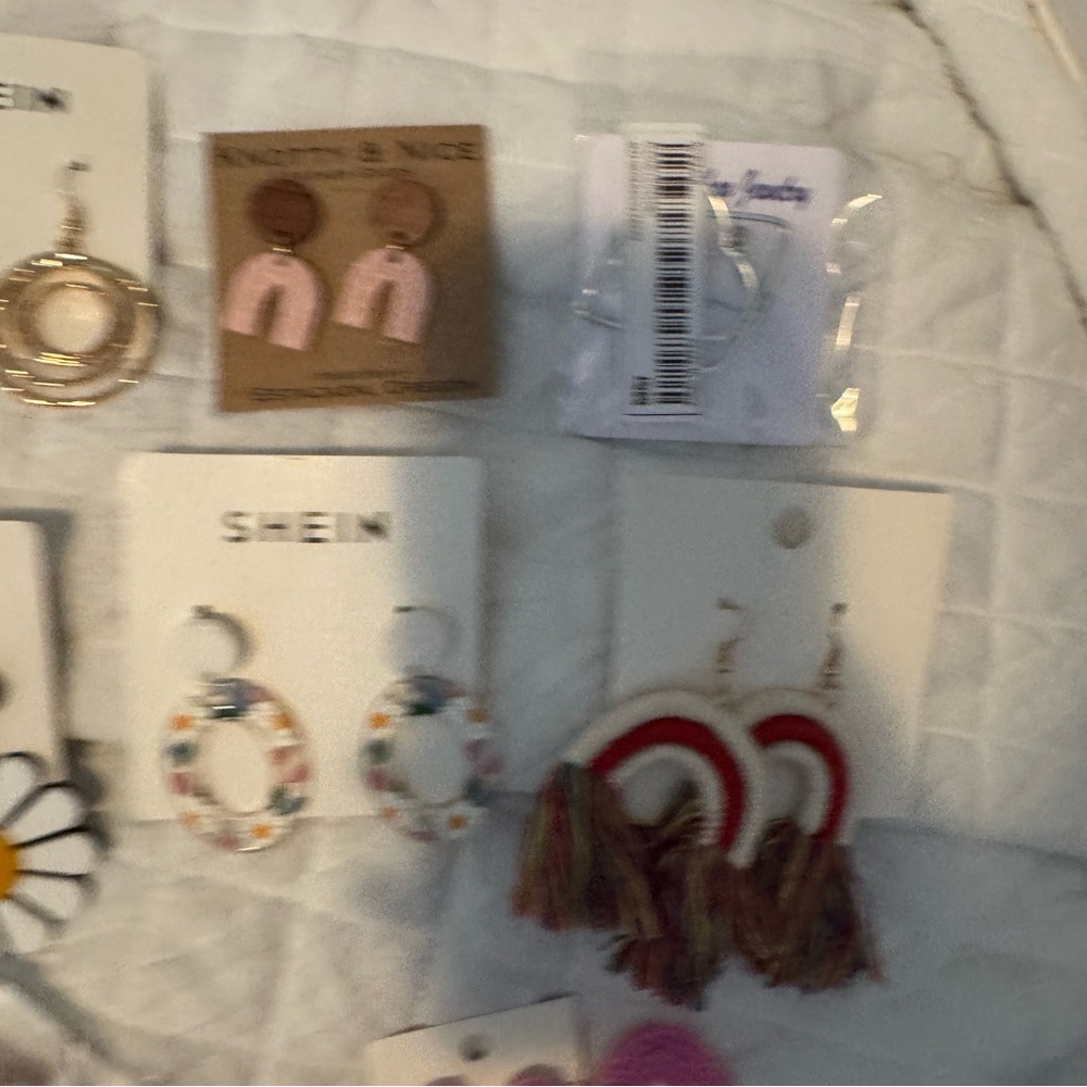 Statement earring bundle - Picture 4 of 5